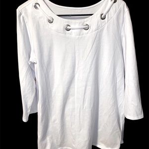 Women’s white dress shirt